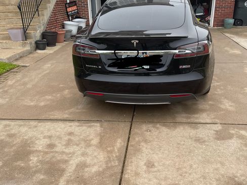 Used 2016 Tesla Model S P90D image 5