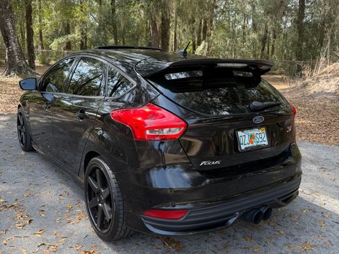Used 2016 Ford Focus ST image 5