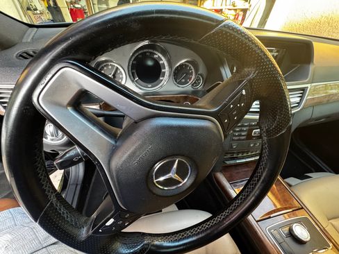 Used 2013 Mercedes-Benz E 350 Sedan image 14
