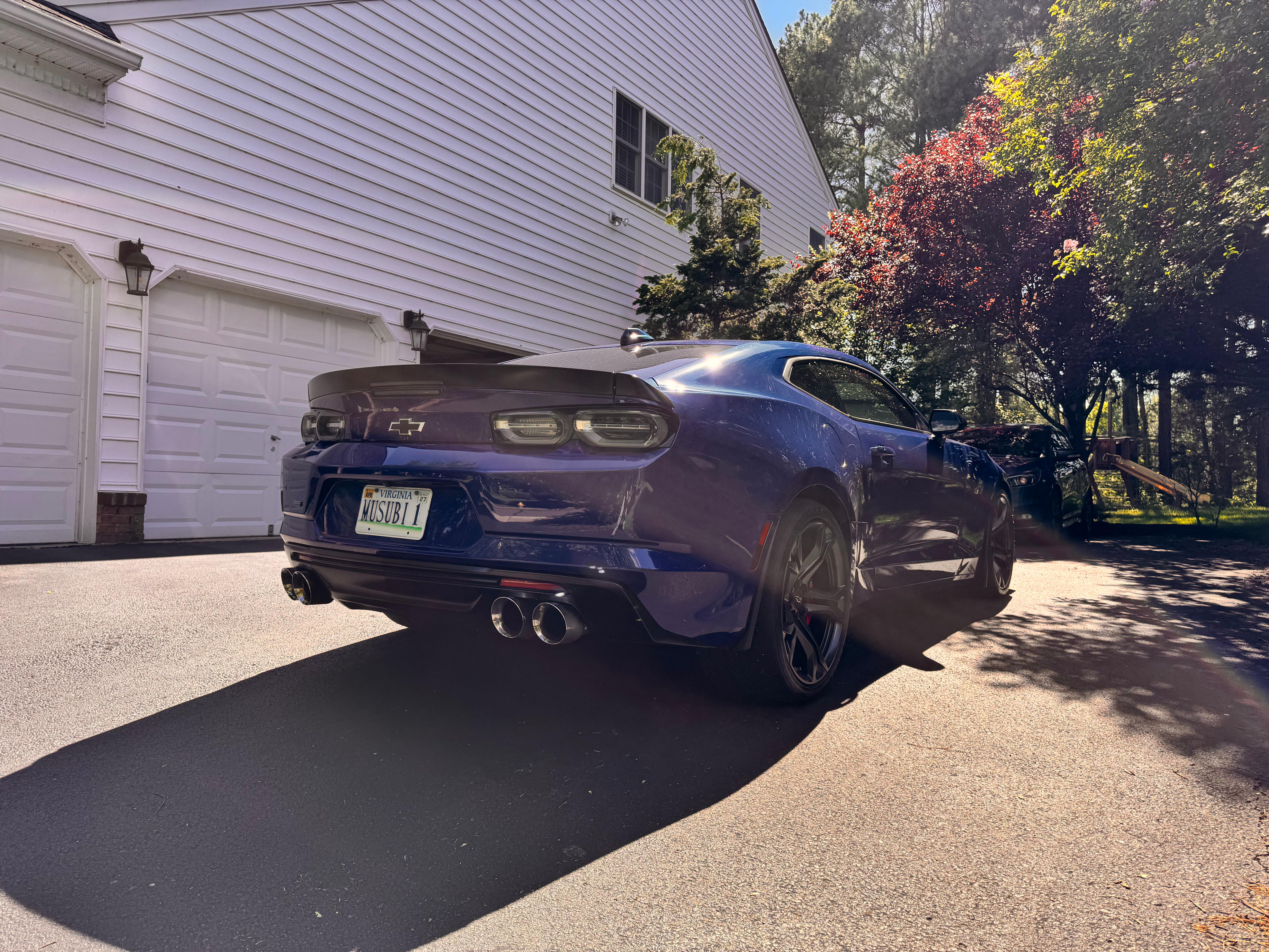 Used 2020 Chevrolet Camaro SS RWD image 8