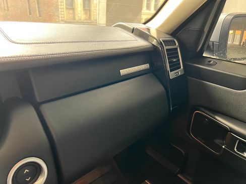 Used 2012 Land Rover Range Rover Supercharged image 14