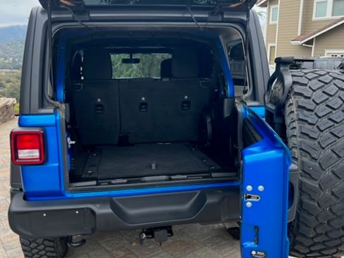 Used 2021 Jeep Wrangler Unlimited Sport image 16