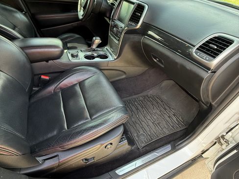 Used 2018 Jeep Grand Cherokee Trailhawk w/ Trailhawk Luxury Group image 13