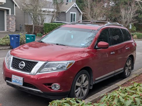 Used 2016 Nissan Pathfinder Platinum image 5