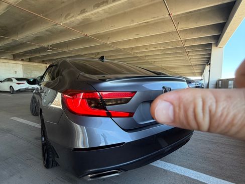 Used 2020 Honda Accord Sport image 9