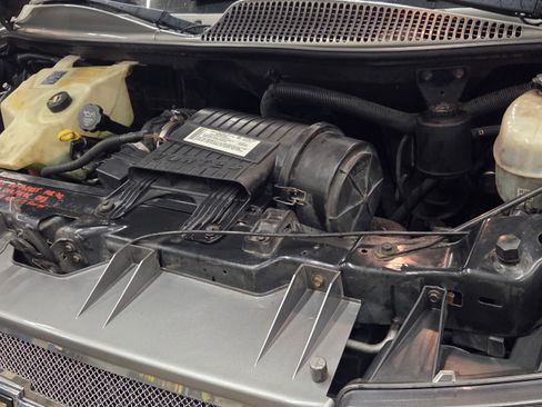 Used 2007 GMC Savana 3500 Extended Passenger w/ LT Preferred Equipment Group image 26