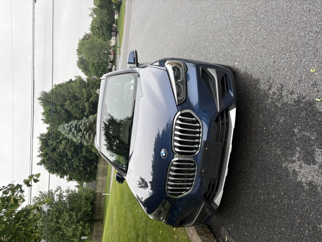 Used 2022 BMW X1 xDrive28i w/ Premium Package AWD/4WD image 2
