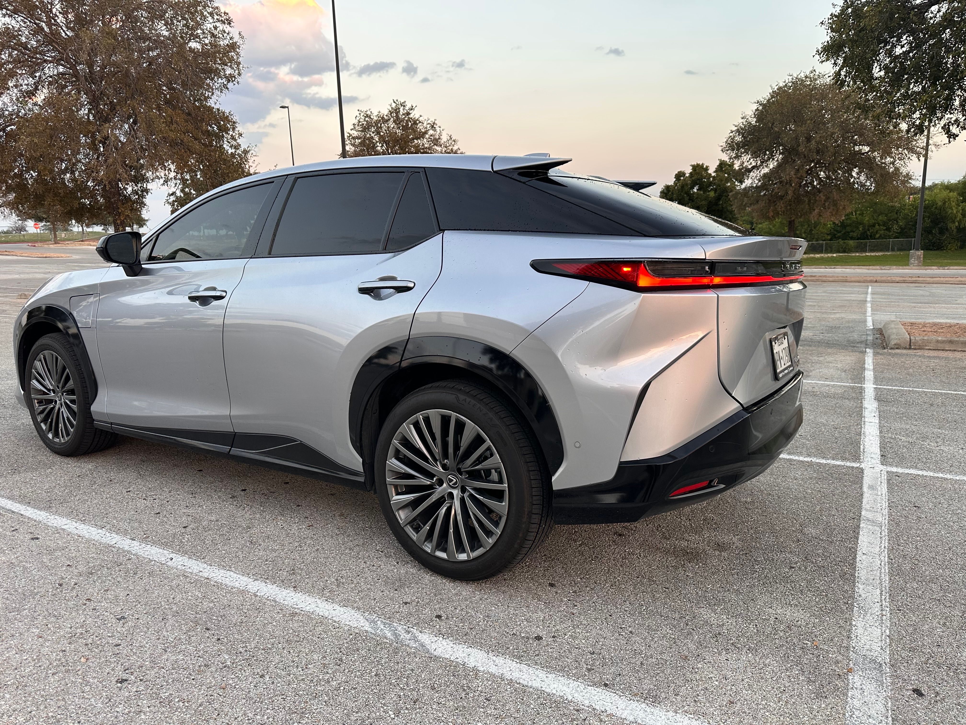 Used 2024 Lexus RZ 450e Premium w/ Accessory Package (2T) AWD/4WD image 4