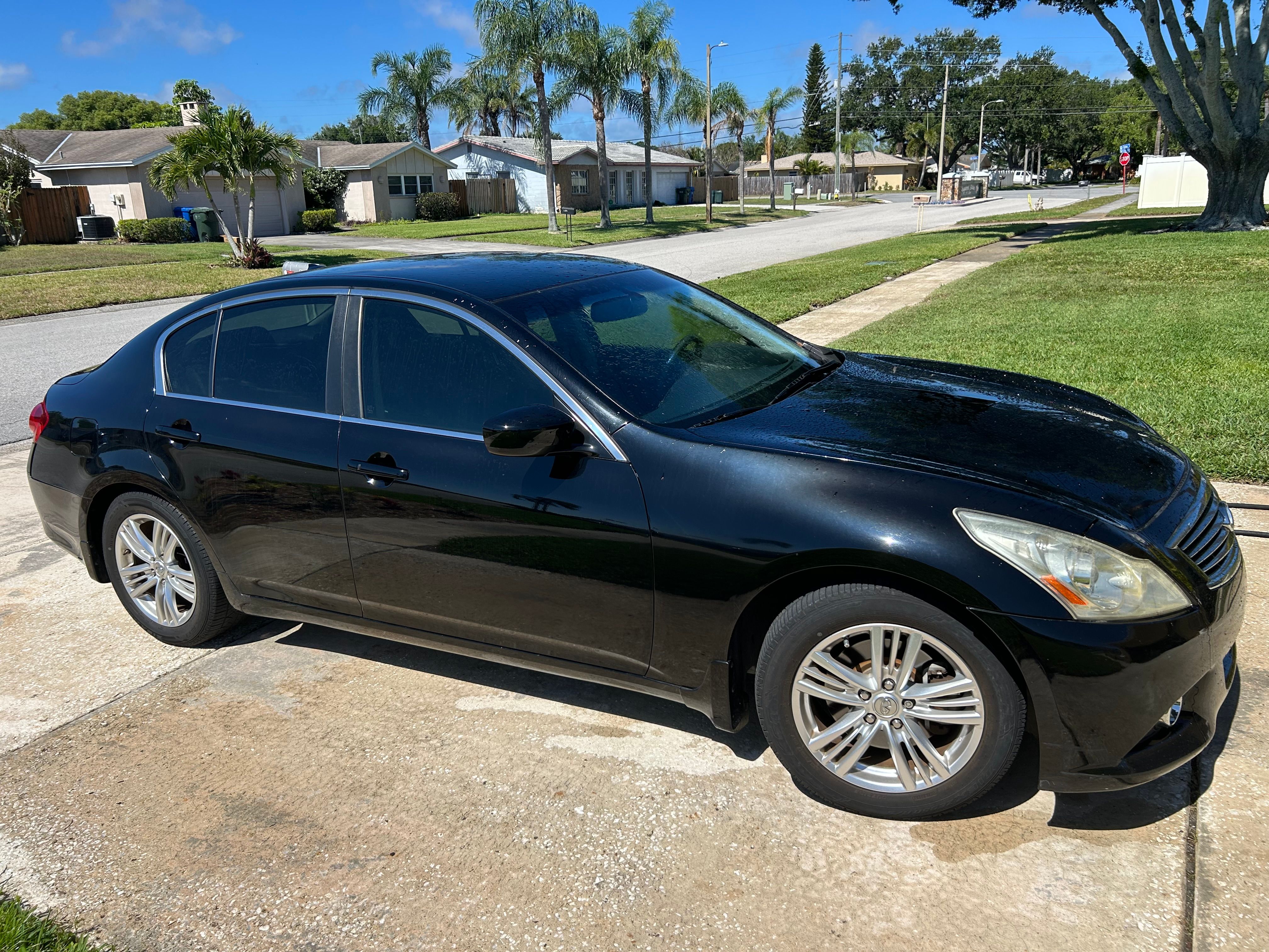 Used 2013 INFINITI G37 Journey RWD image 5