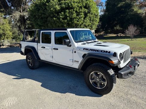 Used 2023 Jeep Gladiator Rubicon w/ Trailer Tow Package image 2
