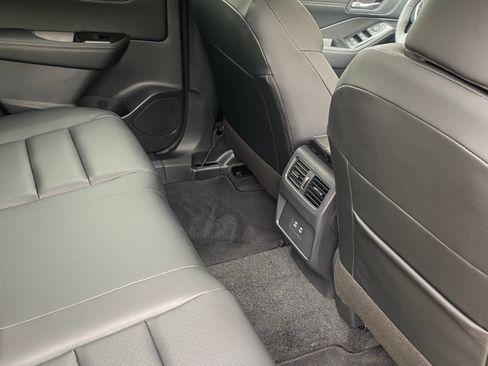 Used 2026 Nissan Rogue Dark Armor FWD image 17