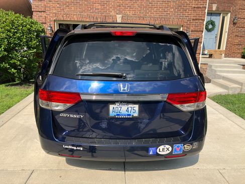 Used 2015 Honda Odyssey EX image 9