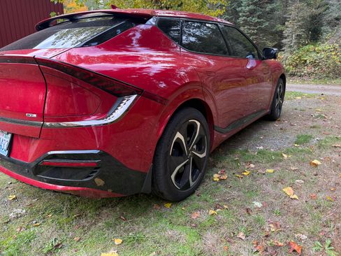 Used 2023 Kia EV6 GT-Line w/ GT-Line Suede Seat Package image 6