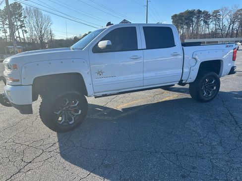 Used 2016 Chevrolet Silverado 1500 LT w/ All Star Edition image 5