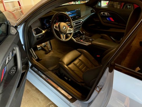 Used 2023 BMW M2 w/ Lighting Package image 10