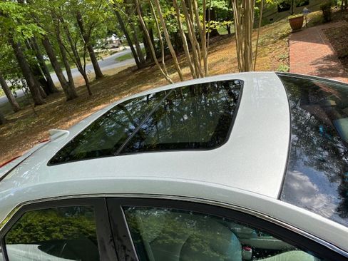 Used 2011 Cadillac CTS AWD Sedan image 5