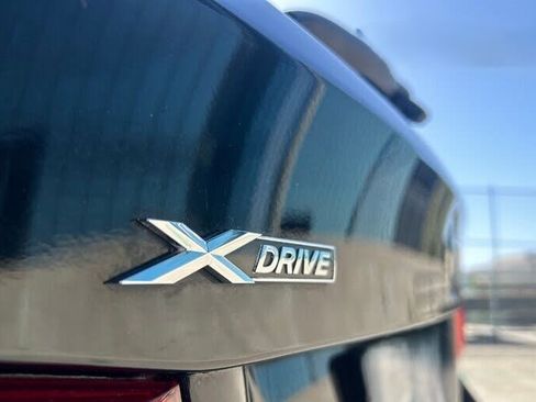 Used 2018 BMW 330i xDrive Wagon image 9