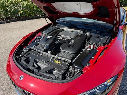 Used 2022 Mercedes-Benz SL 55 AMG 4MATIC image 13