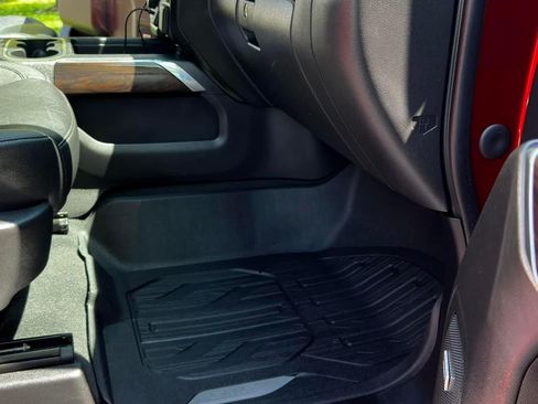 Used 2021 GMC Sierra 1500 SLT image 14