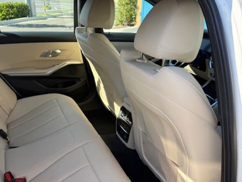 Used 2020 BMW 330i xDrive Sedan w/ Convenience Package image 11