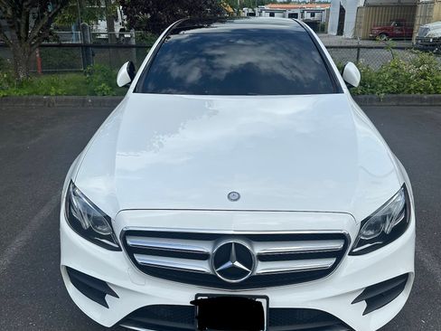 Used 2017 Mercedes-Benz E 300 image 8