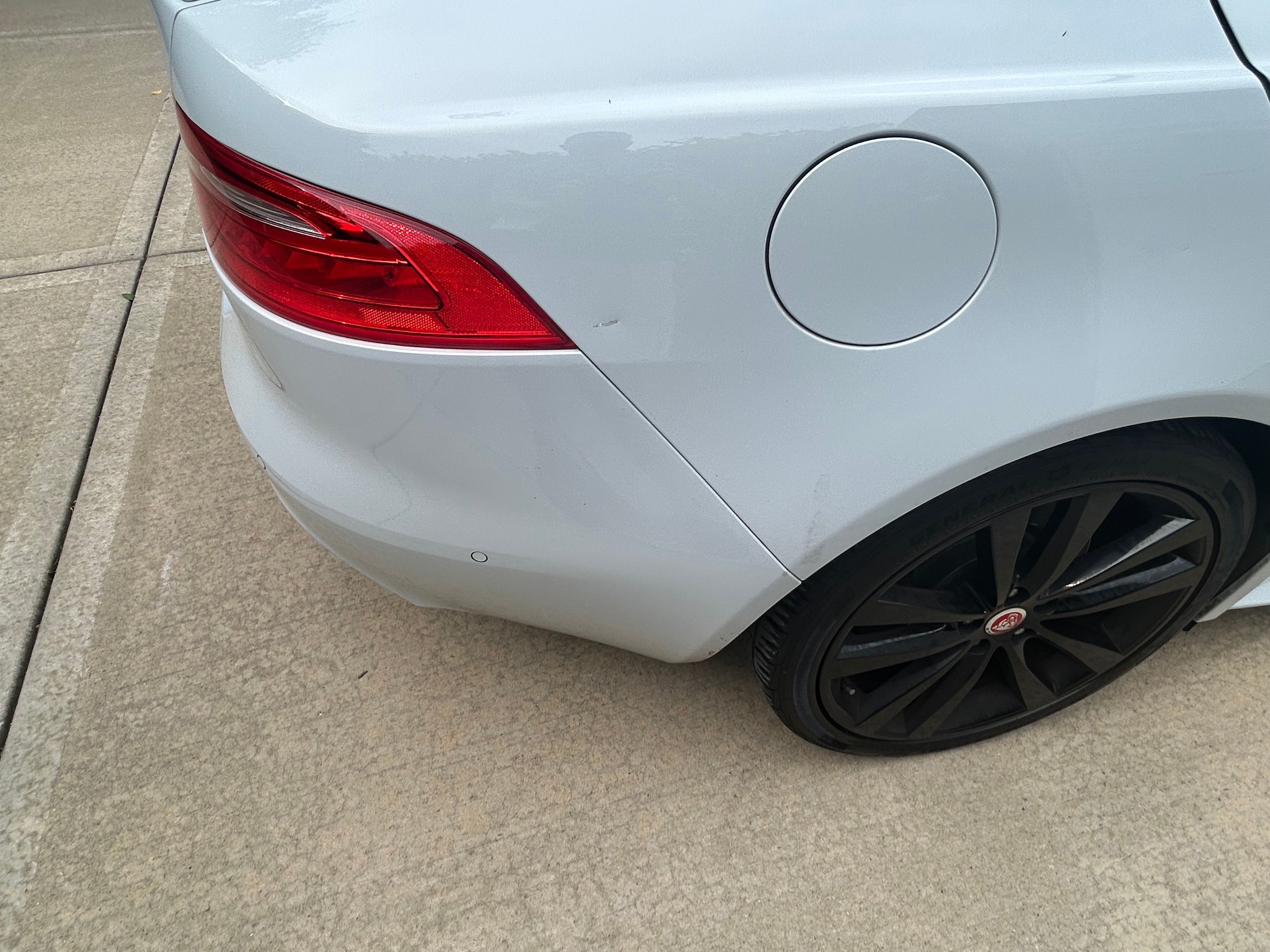 Used 2017 Jaguar XE R-Sport AWD/4WD image 9