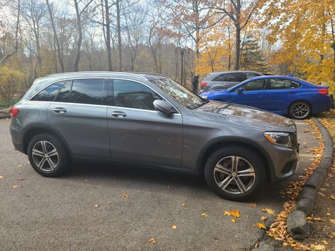 Used 2016 Mercedes-Benz GLC 300 4MATIC image 9