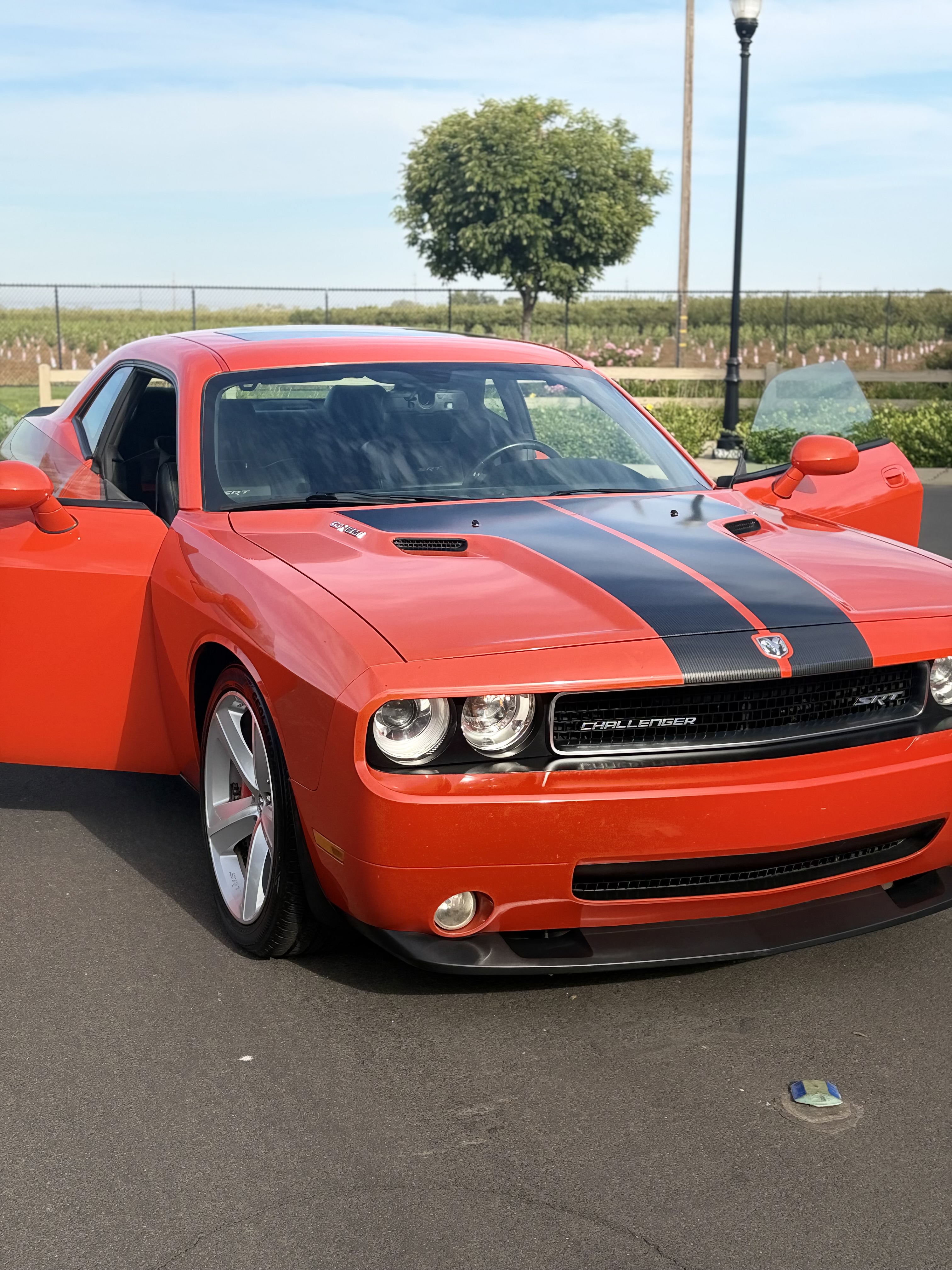 Used 2008 Dodge Challenger SRT8 RWD image 2