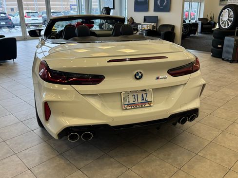 Used 2020 BMW M8 Convertible image 9