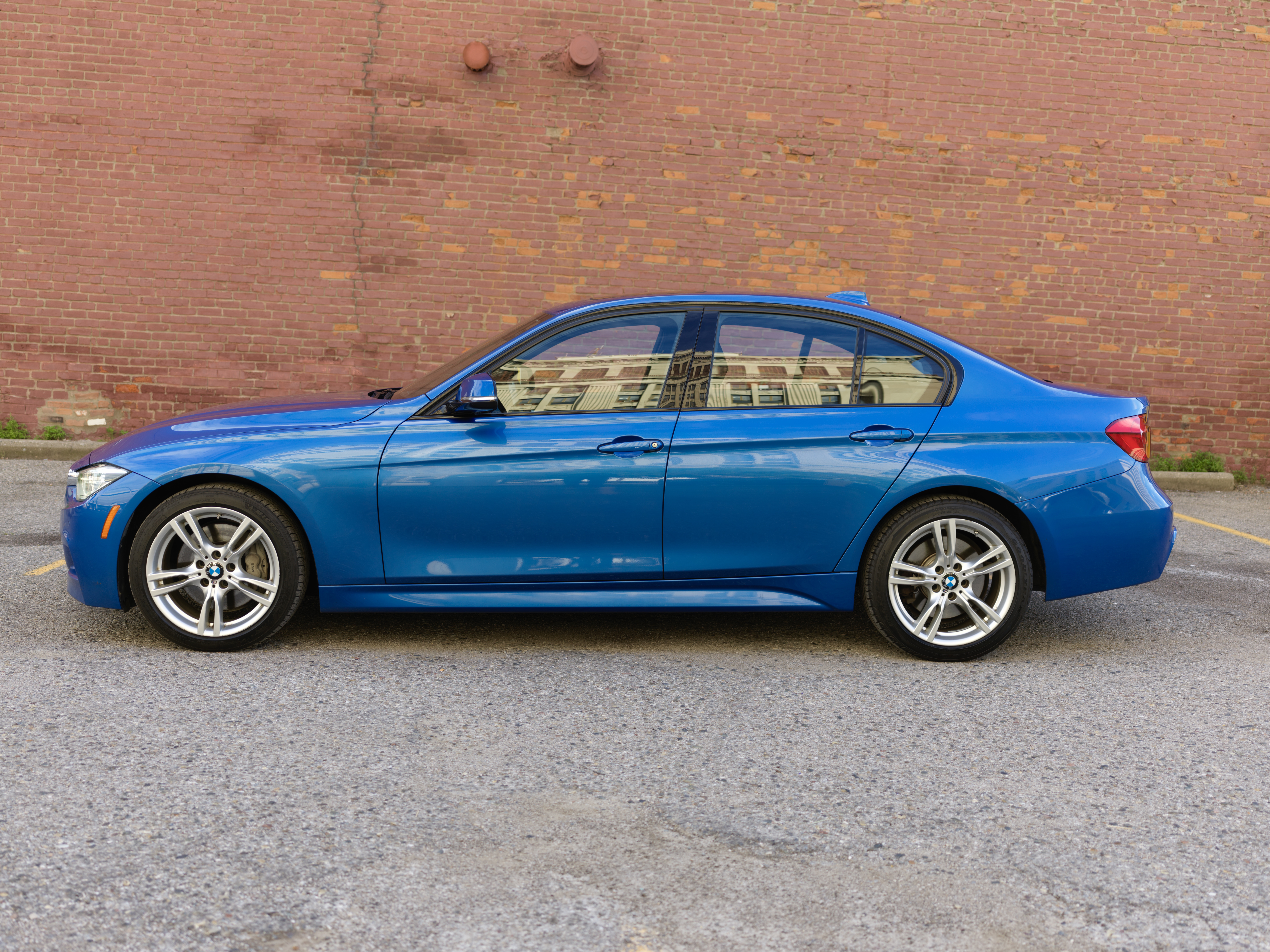 Used 2016 BMW 328i xDrive Sedan AWD/4WD image 5