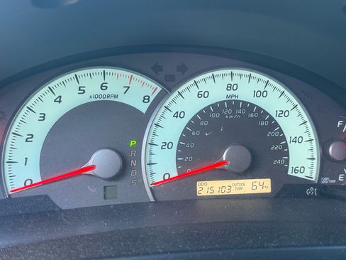 Used 2009 Toyota Camry SE image 3