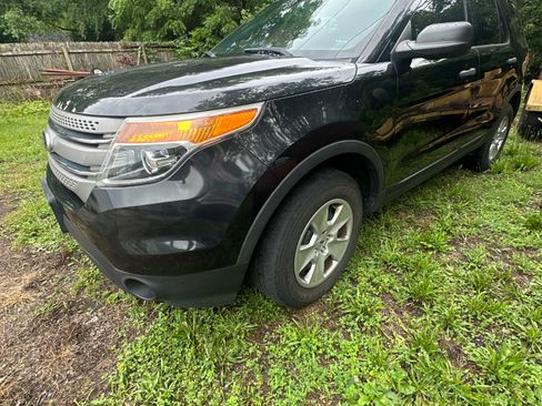 Used 2013 Ford Explorer 4WD w/ Class III Trailer Tow Pkg image 10