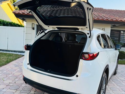 Used 2019 MAZDA CX-5 Touring image 12