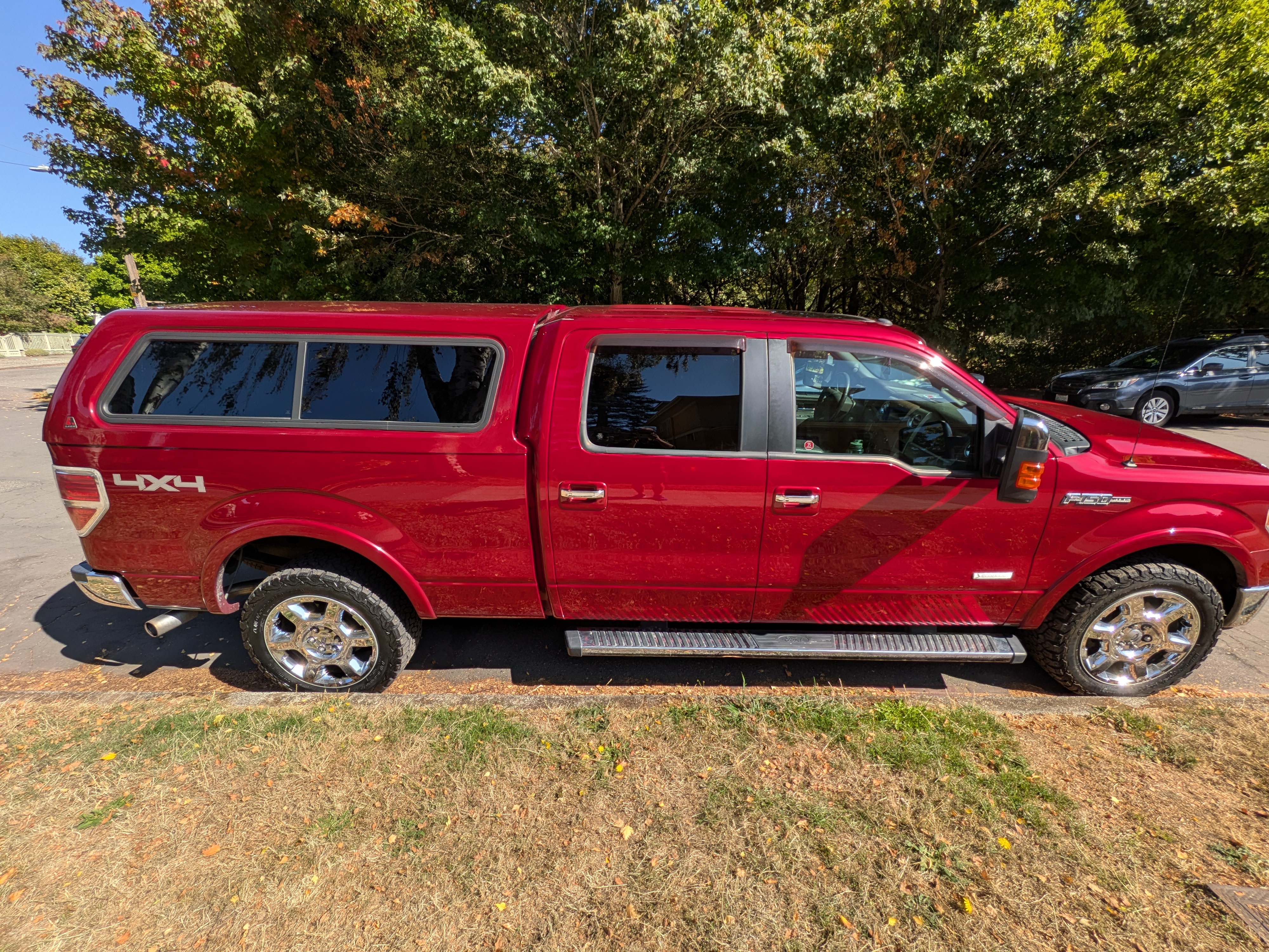 Used 2014 Ford F150 Lariat w/ Equipment Group 502A Luxury AWD/4WD image 1