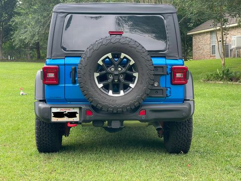 Used 2025 Jeep Wrangler Rubicon w/ Steel Bumper Group AWD/4WD image 8