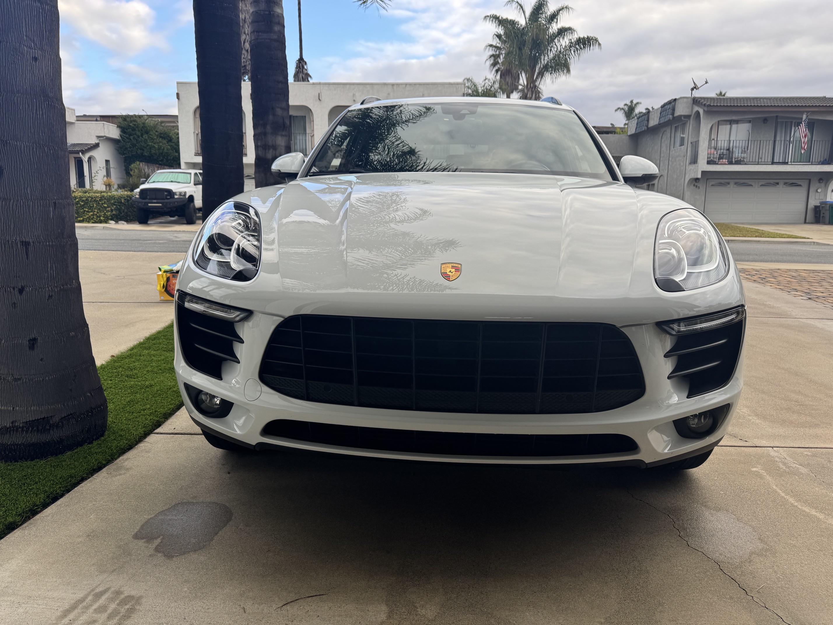 Used 2018 Porsche Macan Sport Edition AWD/4WD image 9