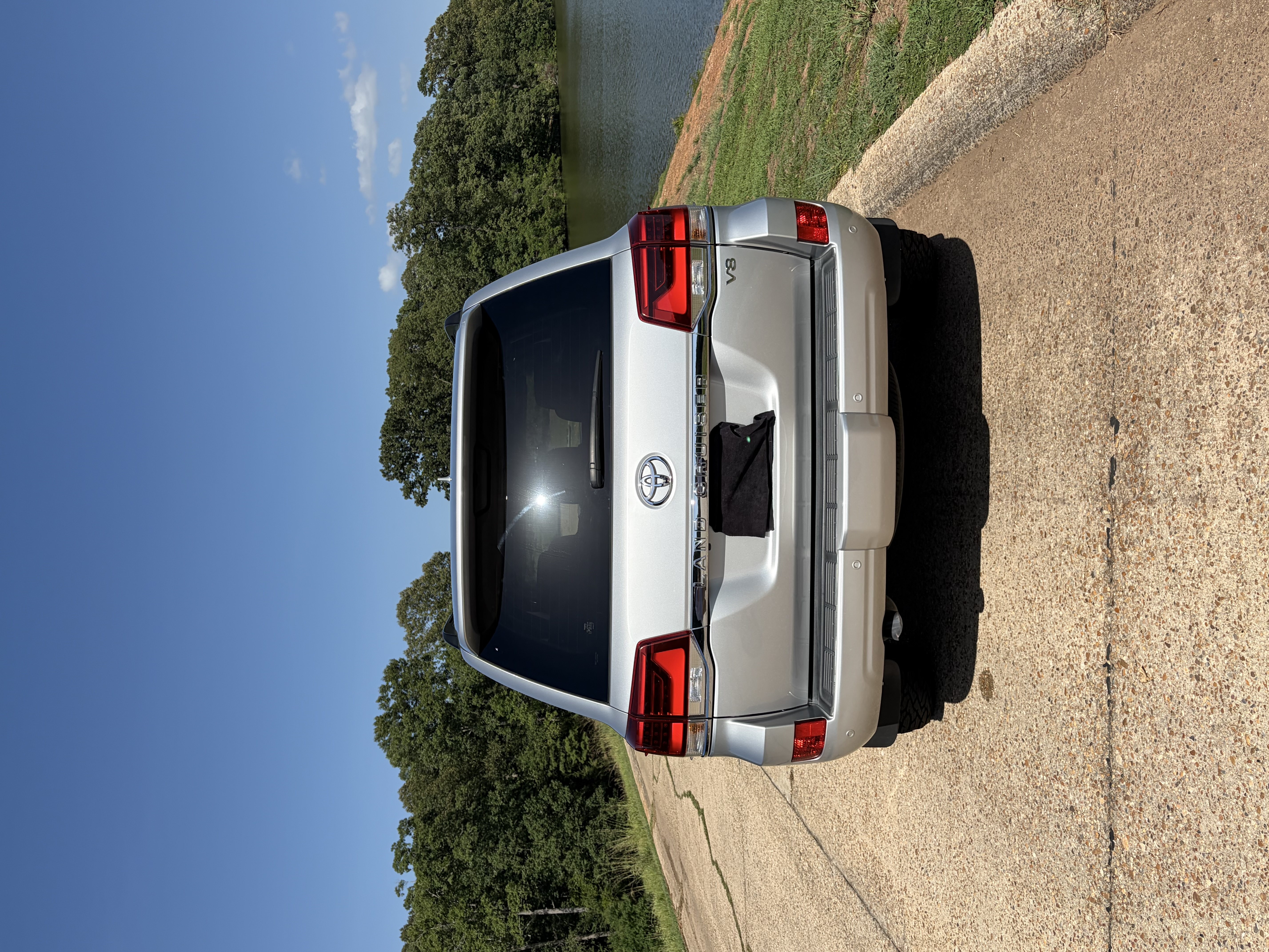 Used 2016 Toyota Land Cruiser AWD/4WD image 8