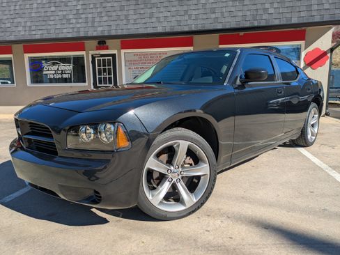 Used 2009 Dodge Charger SE image 1