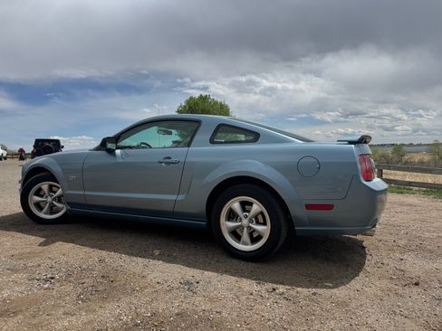 Used 2005 Ford Mustang GT Premium image 16