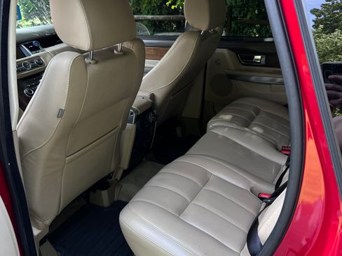 Used 2013 Land Rover Range Rover Sport HSE LUX AWD/4WD image 9