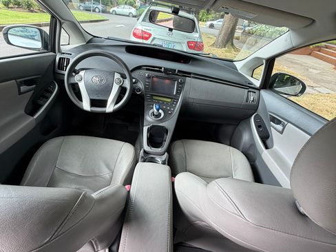 Used 2011 Toyota Prius Two FWD image 10