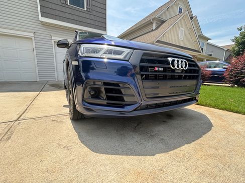 Used 2020 Audi SQ5 Prestige AWD/4WD image 2