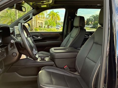 Used 2023 Chevrolet Tahoe Premier image 9