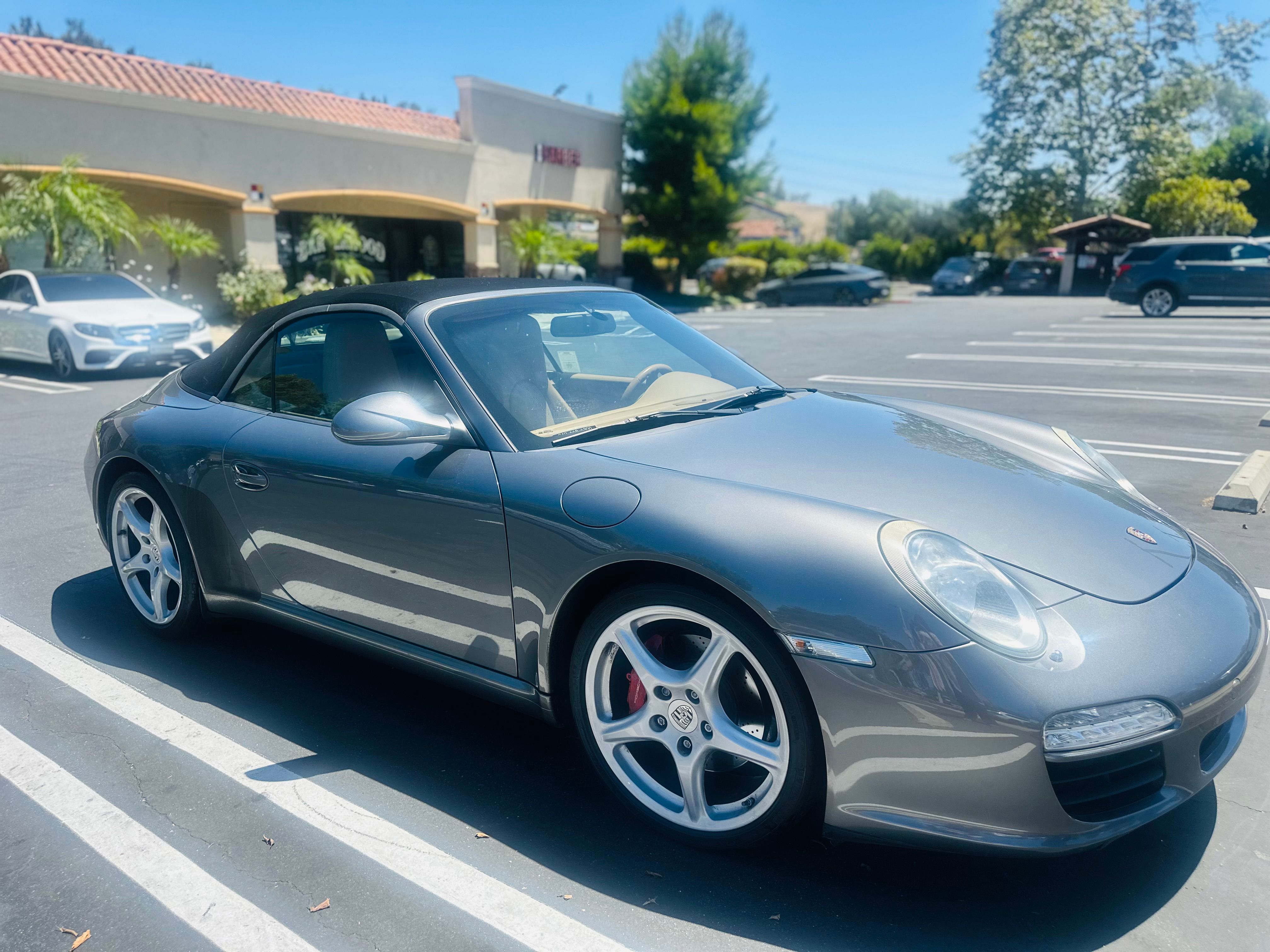 Used 2009 Porsche 911 Carrera S RWD image 2