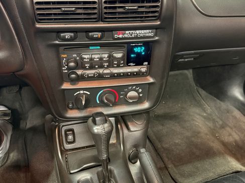Used 2002 Chevrolet Camaro Z28 image 15