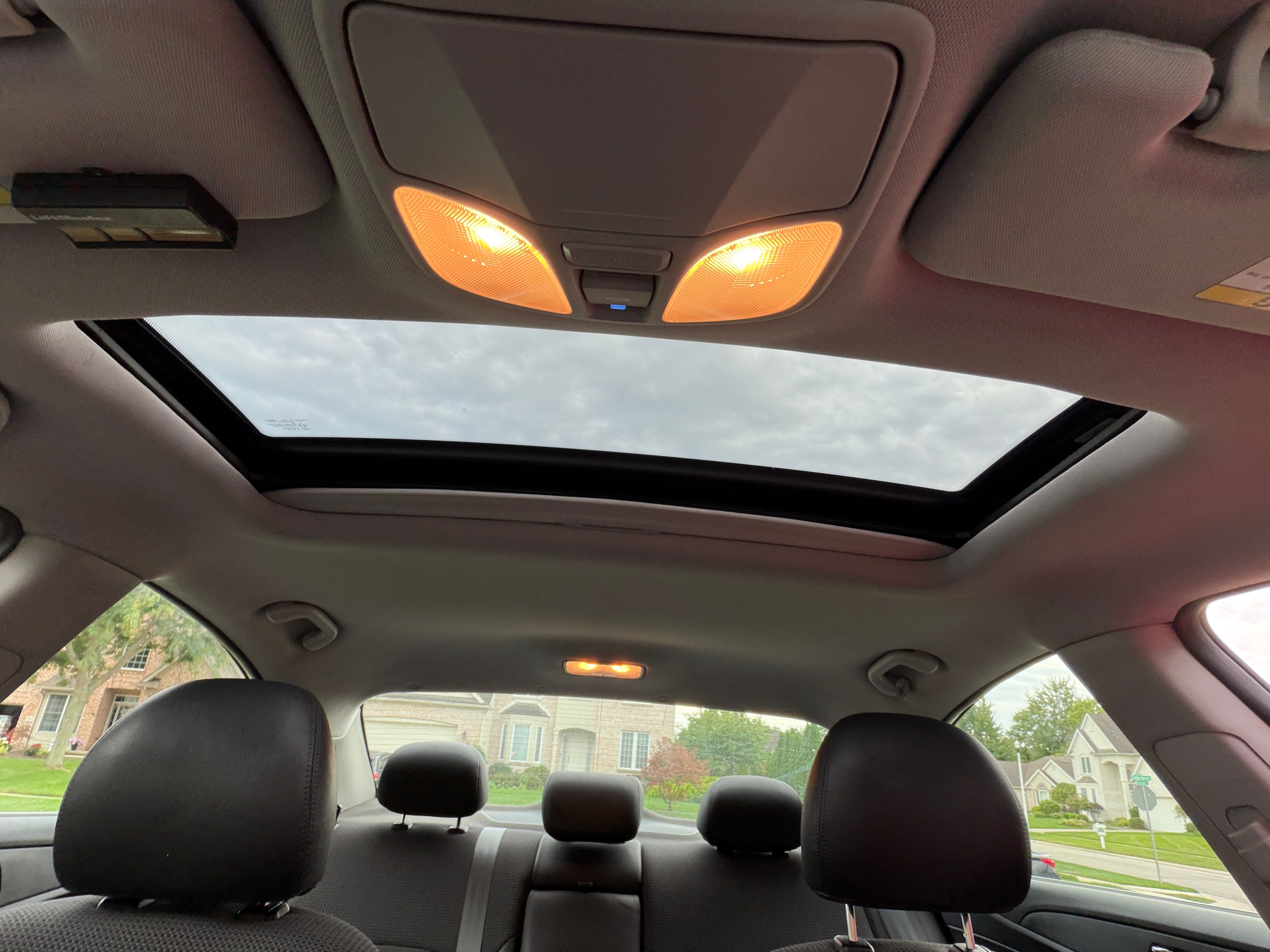 Used 2012 Hyundai Sonata SE w/ Navigation & Sunroof Pkg FWD image 18