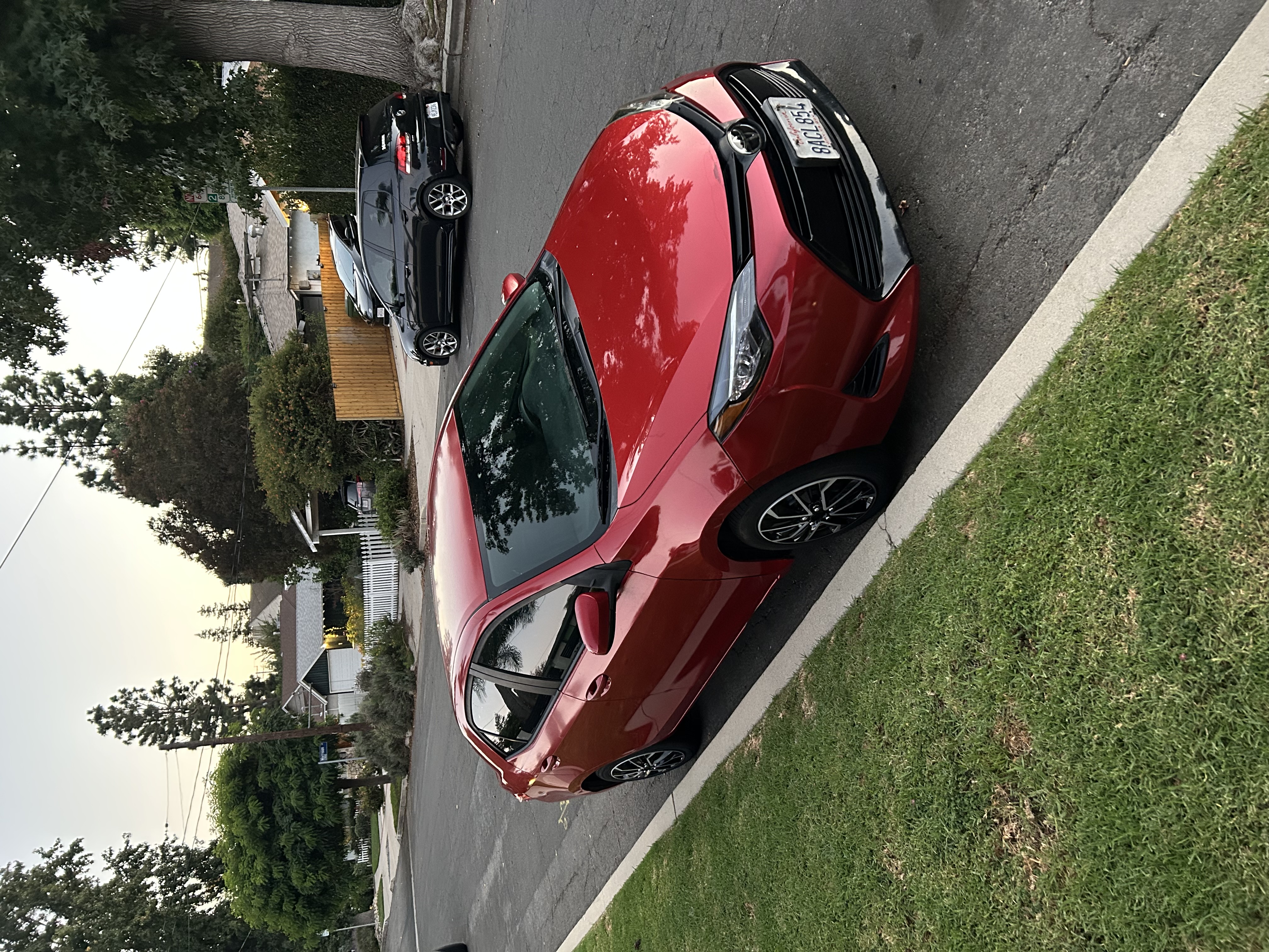 Used 2017 Toyota Corolla LE w/ Carpet Mat Package (TMS) FWD image 1