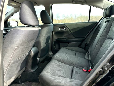 Used 2015 Honda Accord LX image 14
