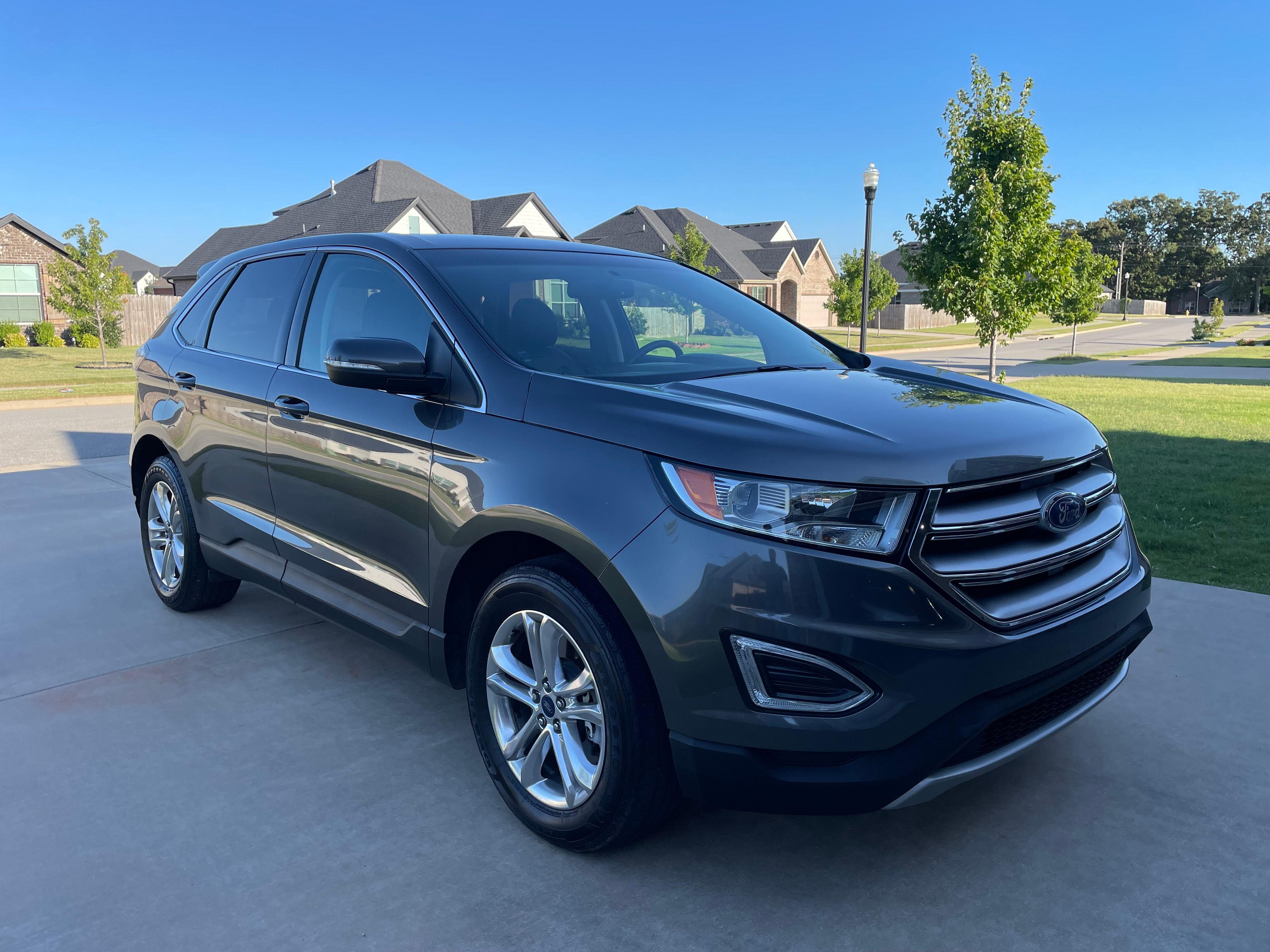 Used 2015 Ford Edge SEL w/ Equipment Group 201A AWD/4WD image 9