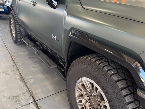 Used 2024 GMC Hummer EV 3X w/ Extreme Off-Road Package AWD/4WD image 10